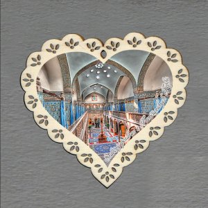 Srdečný pozdrav z Trenčianskych Teplic - magnet srdce krajka