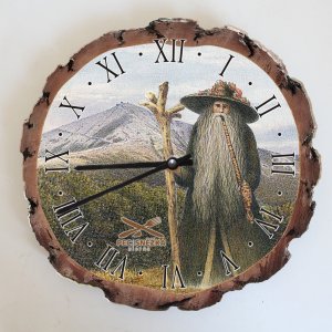 Bistro Pec pod Sněžkou - Krakonoš - hodiny kůra